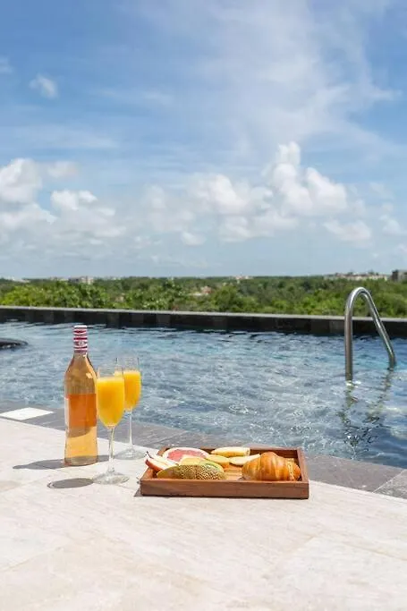 Frida'S Artsy Condo With Own Mural, Outdoor Tub & Rooftop Pool 툴룸