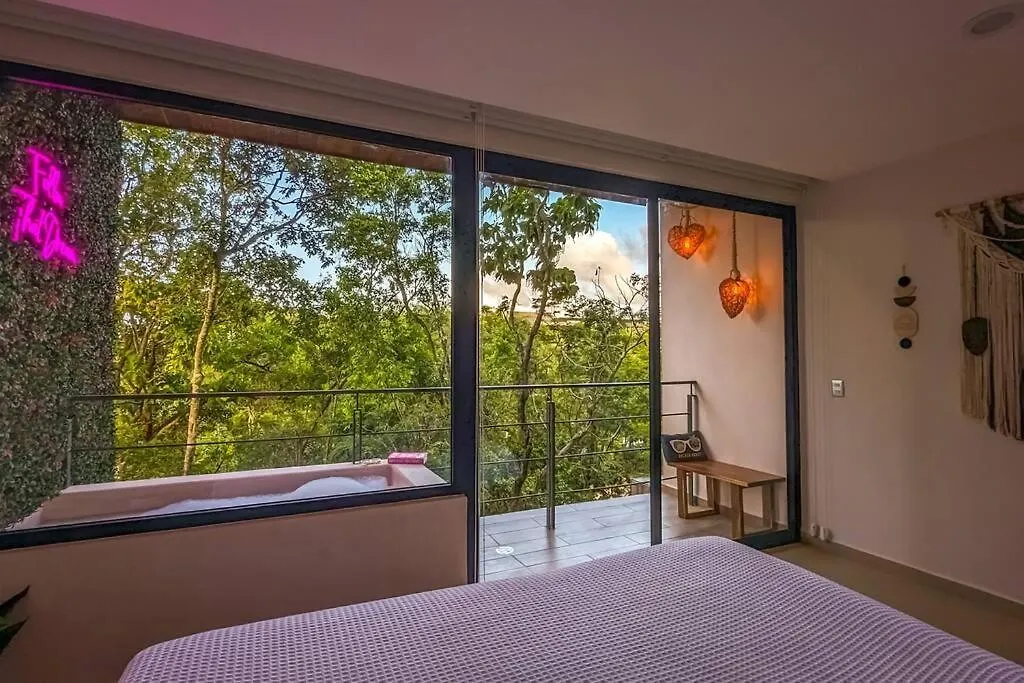 Frida'S Artsy Condo With Own Mural, Outdoor Tub & Rooftop Pool 툴룸