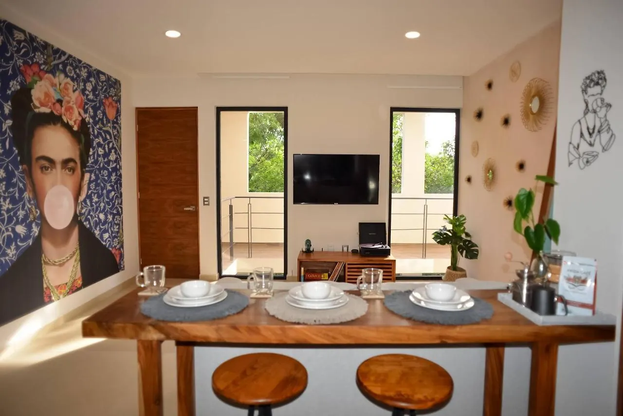 아파트 Frida'S Artsy Condo With Own Mural, Outdoor Tub & Rooftop Pool 툴룸 멕시코