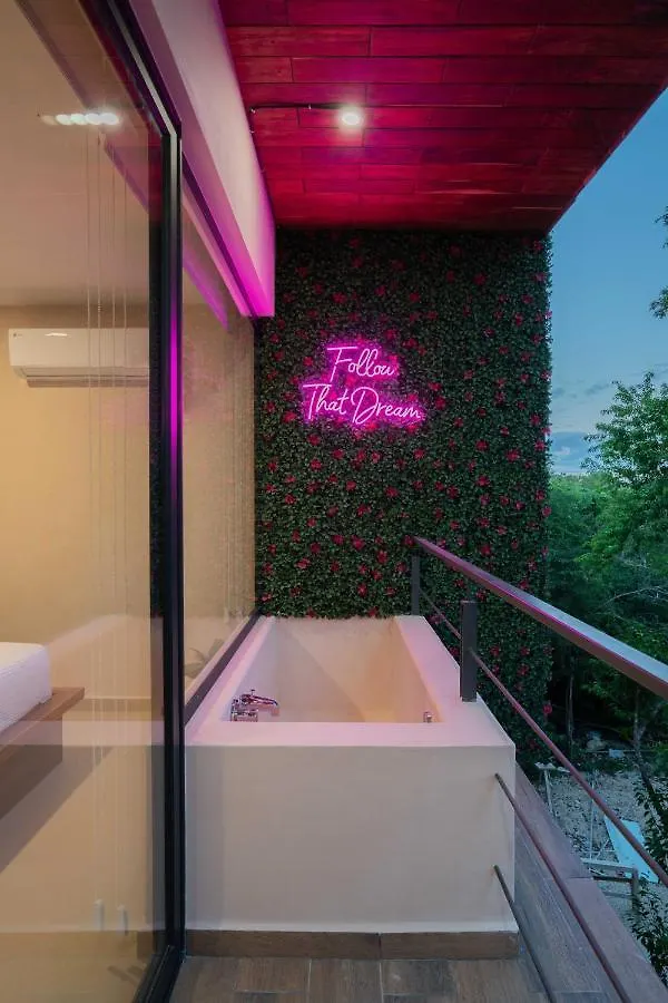 Frida'S Artsy Condo With Own Mural, Outdoor Tub & Rooftop Pool 툴룸 아파트